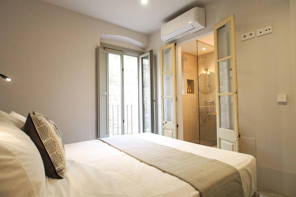 ז'ירונה Velo Vern 1 Beautiful New Apartment 2 Bed Ensuite מראה חיצוני תמונה