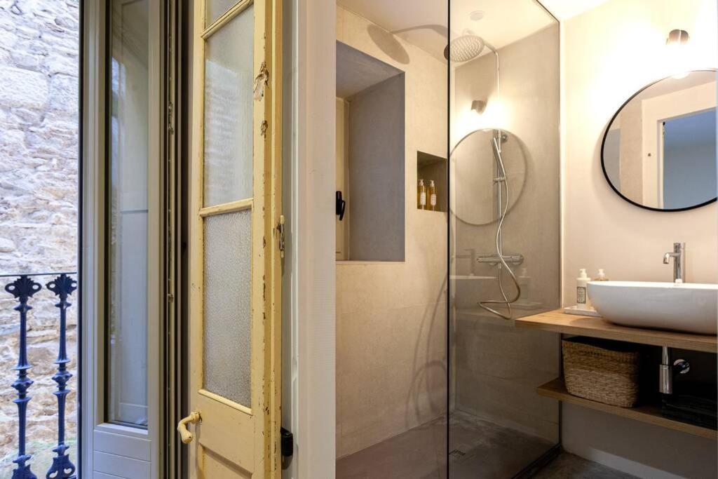 ז'ירונה Velo Vern 1 Beautiful New Apartment 2 Bed Ensuite מראה חיצוני תמונה