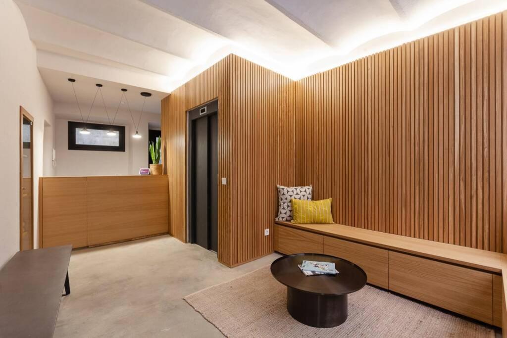 ז'ירונה Velo Vern 1 Beautiful New Apartment 2 Bed Ensuite מראה חיצוני תמונה
